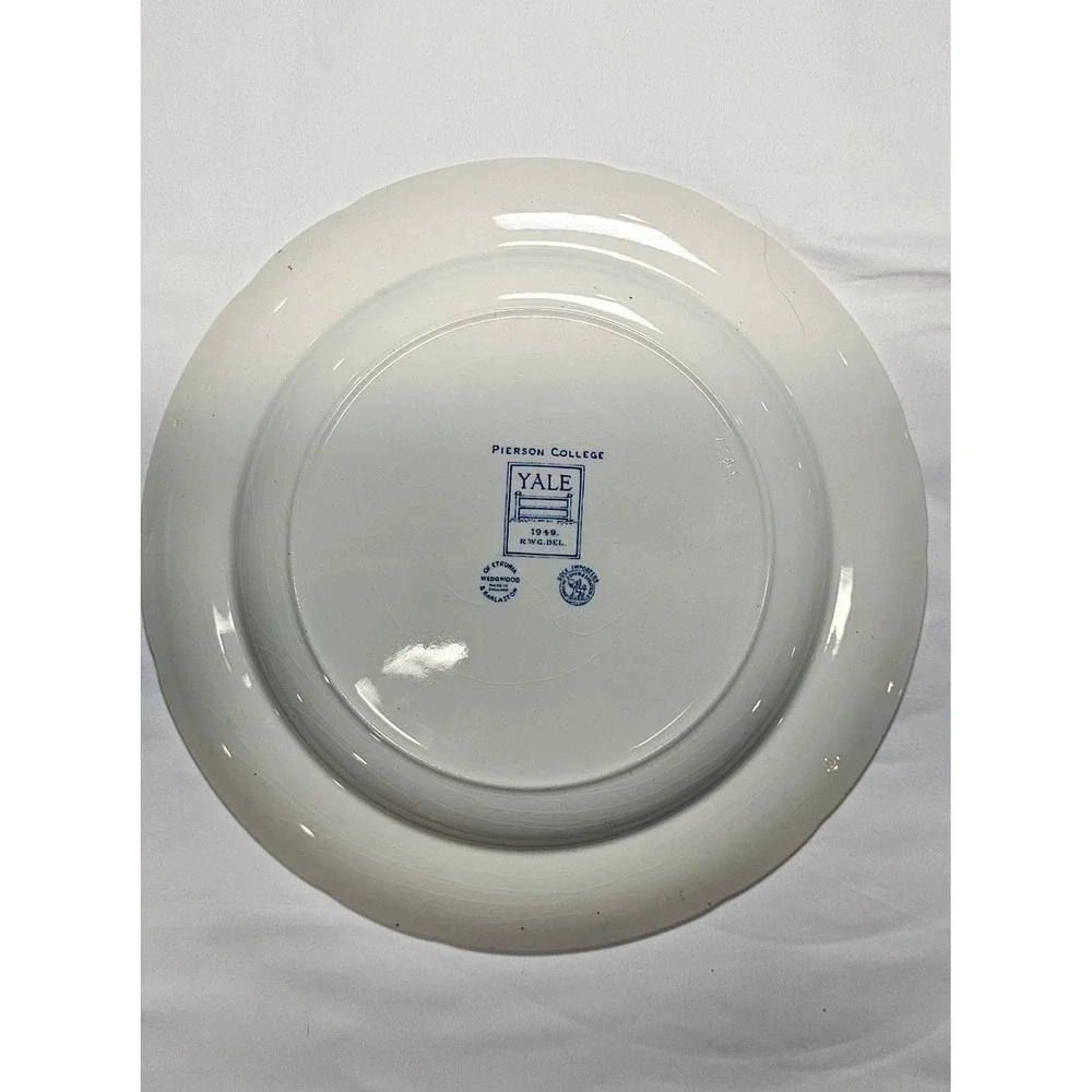 Vintage‎ Wedgwood Yale University Dinner Plates Set of 4 1949 Blue Transferware